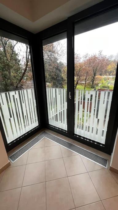 Residence Garden Tower - Zimni Zahrada Praag Buitenkant foto