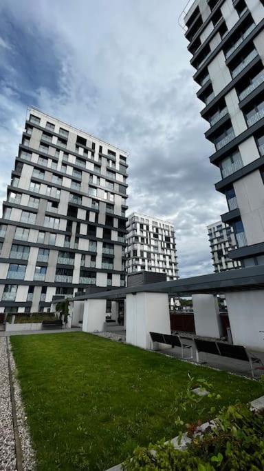 Residence Garden Tower - Zimni Zahrada Praag Buitenkant foto